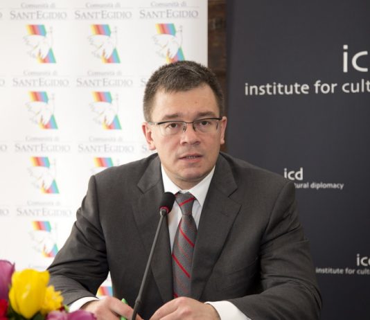 Minoritatile ne-au lucrat pe la spate