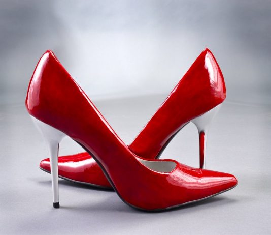 Cum sa asortezi pantofii de dama in functie de culoarea lor?