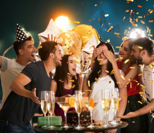 Mesaje haioase de la multi ani – Urari si felicitari amuzante