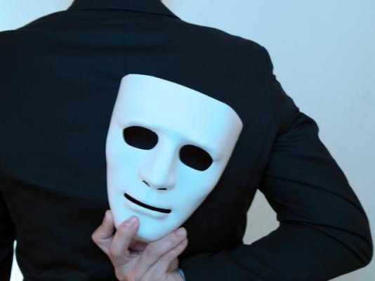 Profilul psihologic al unei persoane mincinoase – Descoperiti-i secretele