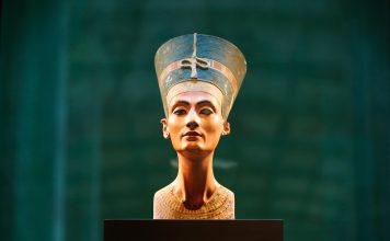 10 mistere artistice celebre la care inca nu putem raspunde